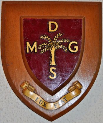 Coat of arms (crest) of Dennis Memorial Grammar School