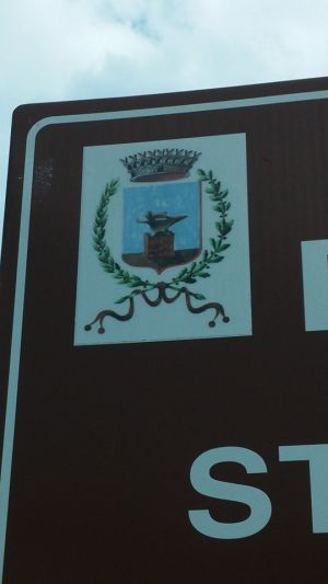 Coat of arms (crest) of Ferrara di Monte Baldo