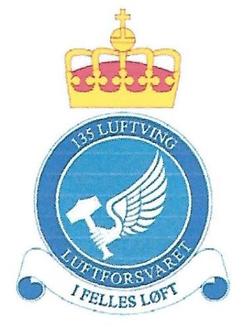 Coat of arms (crest) of the 135th Air Wing, Norwegian Air Force