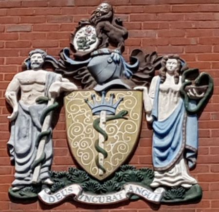 Coat of arms (crest) of St George's Hospital